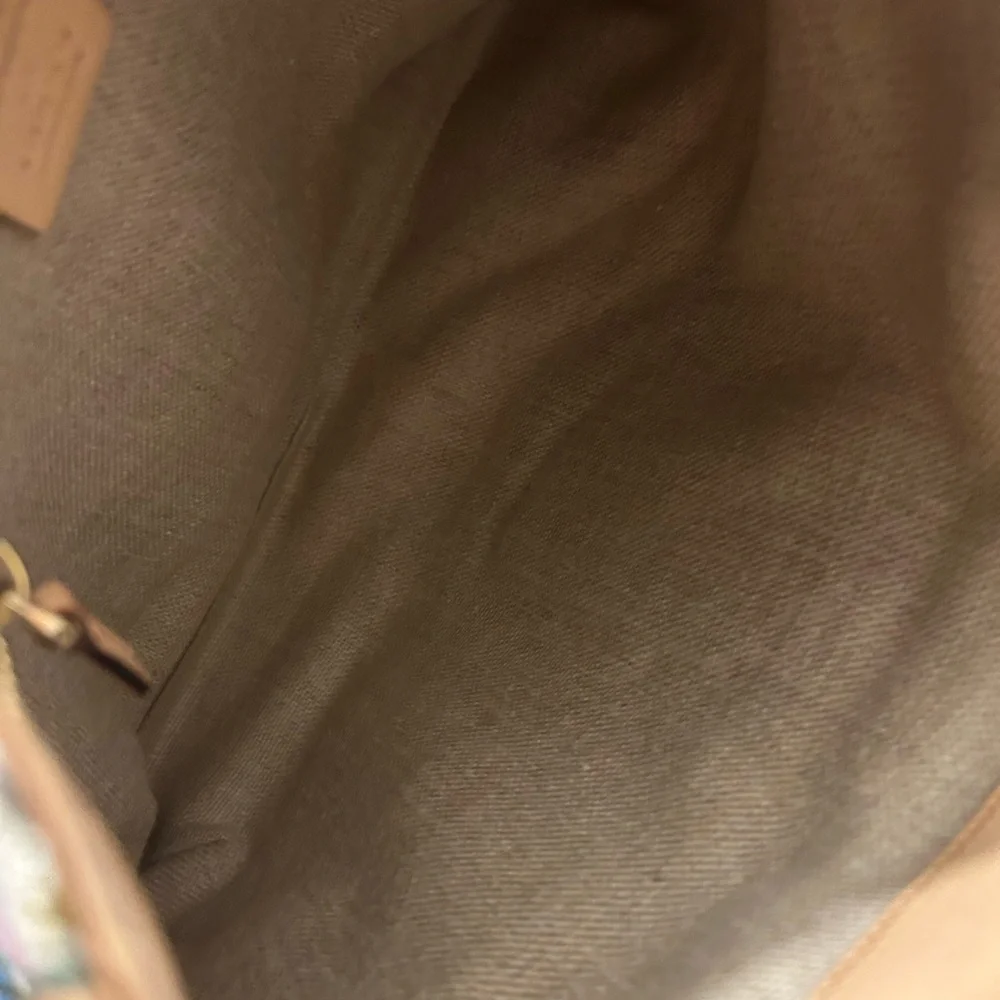 Gucci Floral Canvas Shoulder Bag with Tan Leather and Gold Hardware - Picture 7 of 7